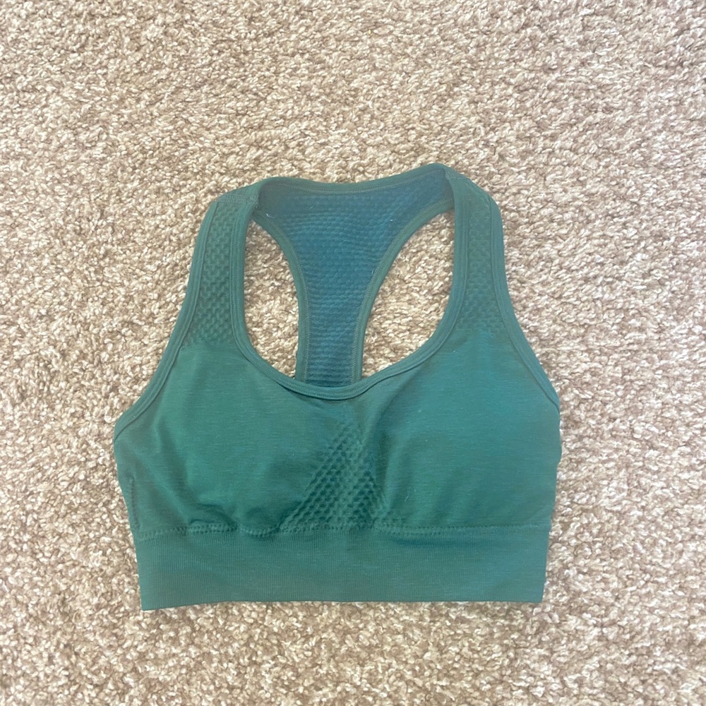 Alphalete Sports Bra - Picture 2 of 2